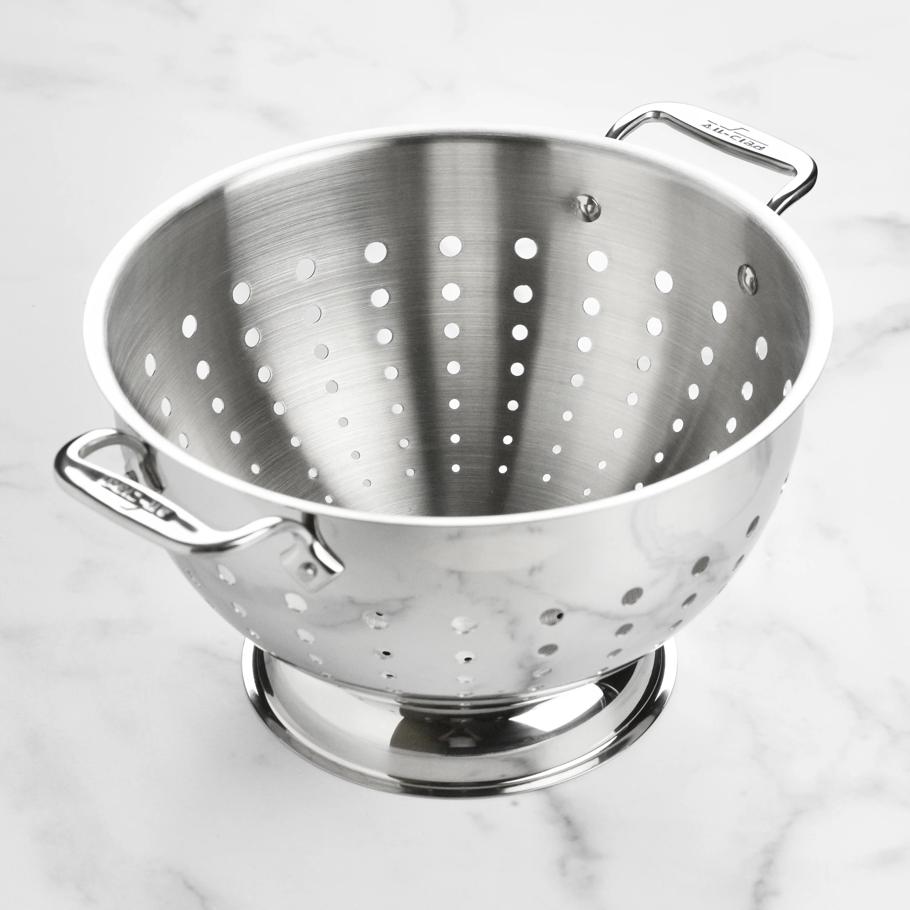 All-Clad 5-quart Colander - Image 3