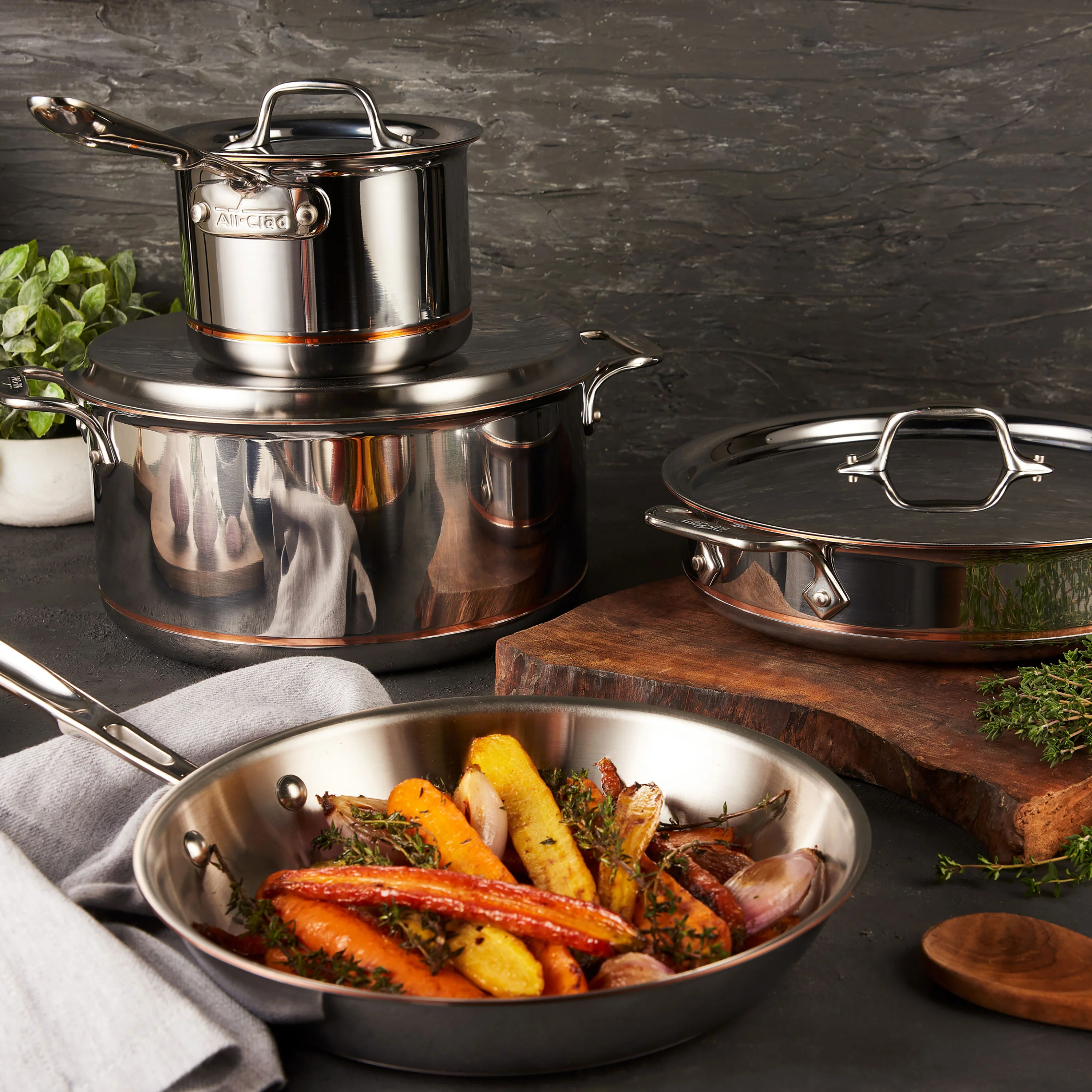 All-Clad Copper Core 10" Fry Pan - Image 4