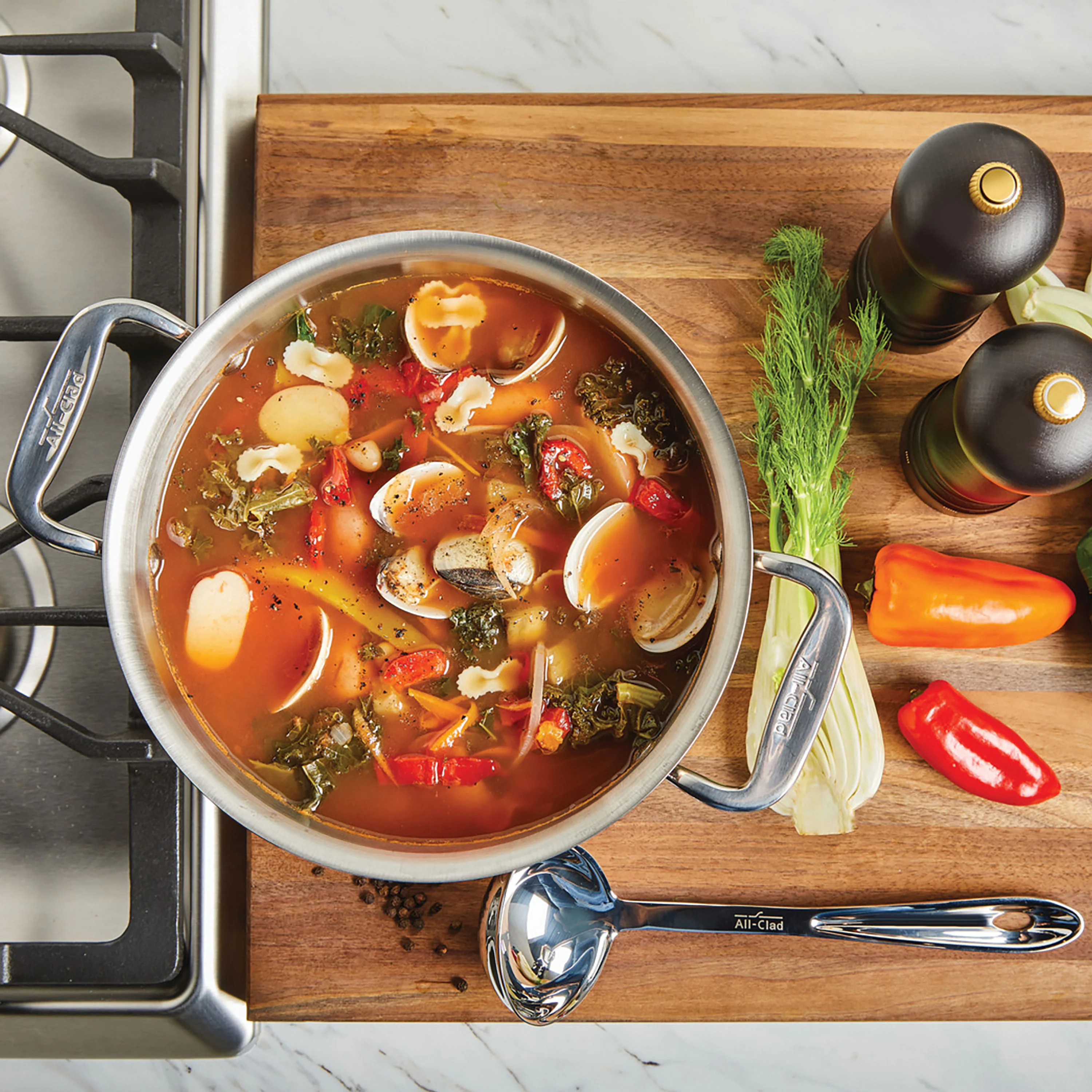 All-Clad Copper Core 8-quart Stock Pot - Image 5