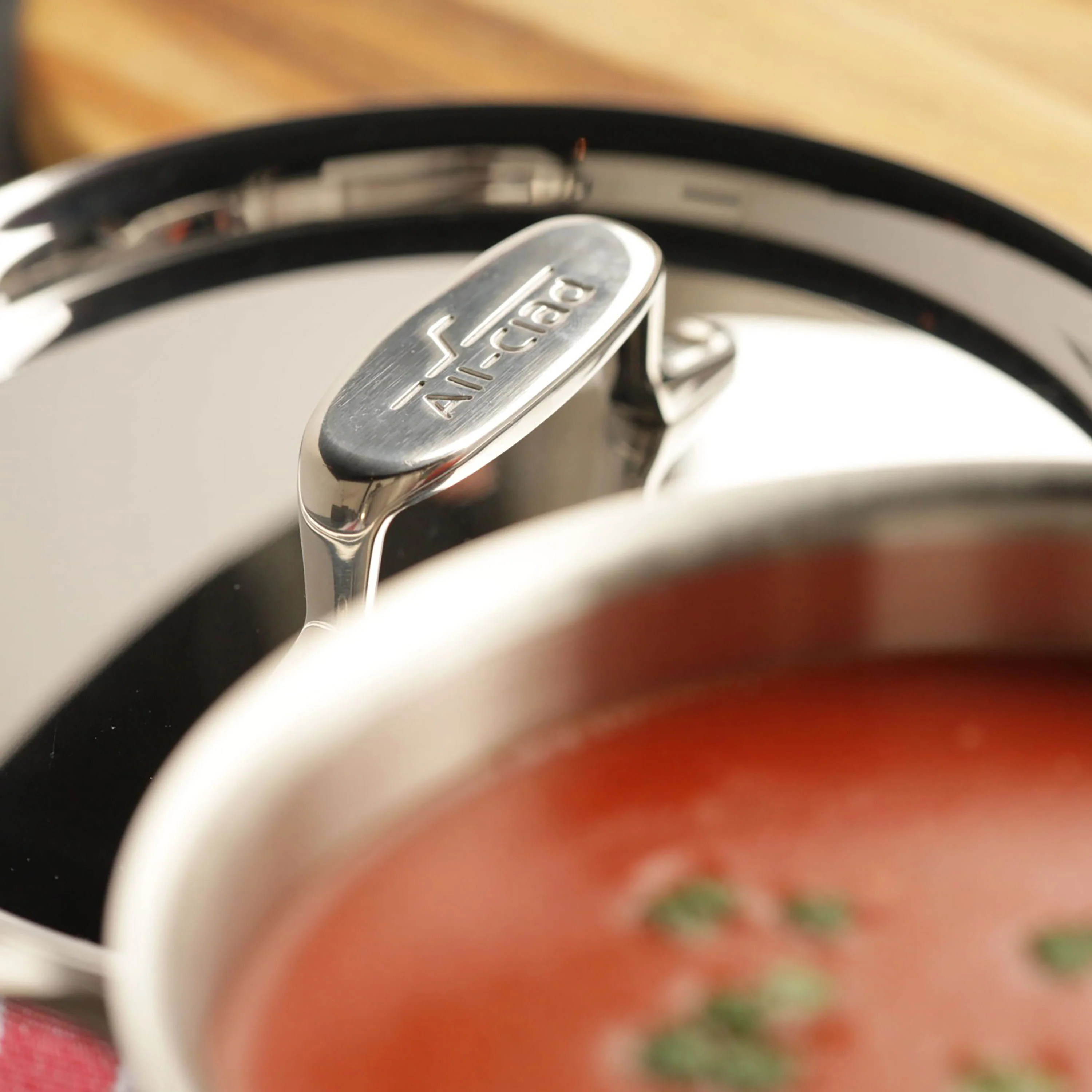 All-Clad d5 Brushed Stainless 4-quart Saucepan with Loop Handle - Image 3