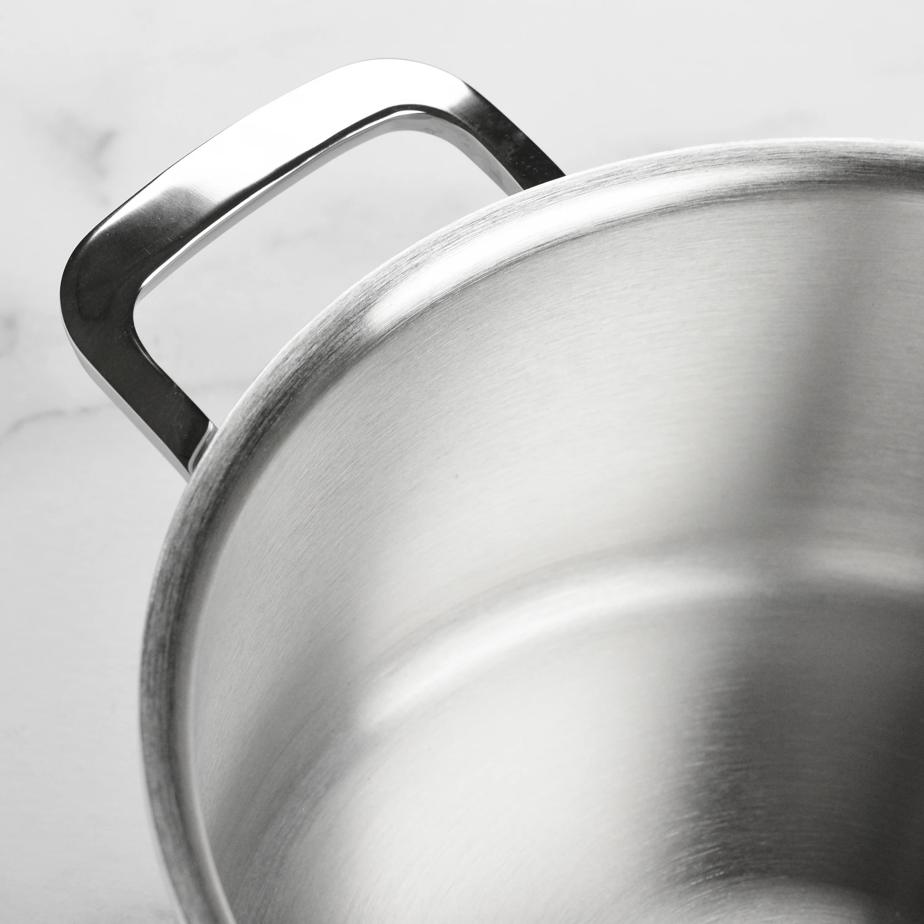 Demeyere 5-Plus 4-quart Stainless Steel Saucepan - Image 3