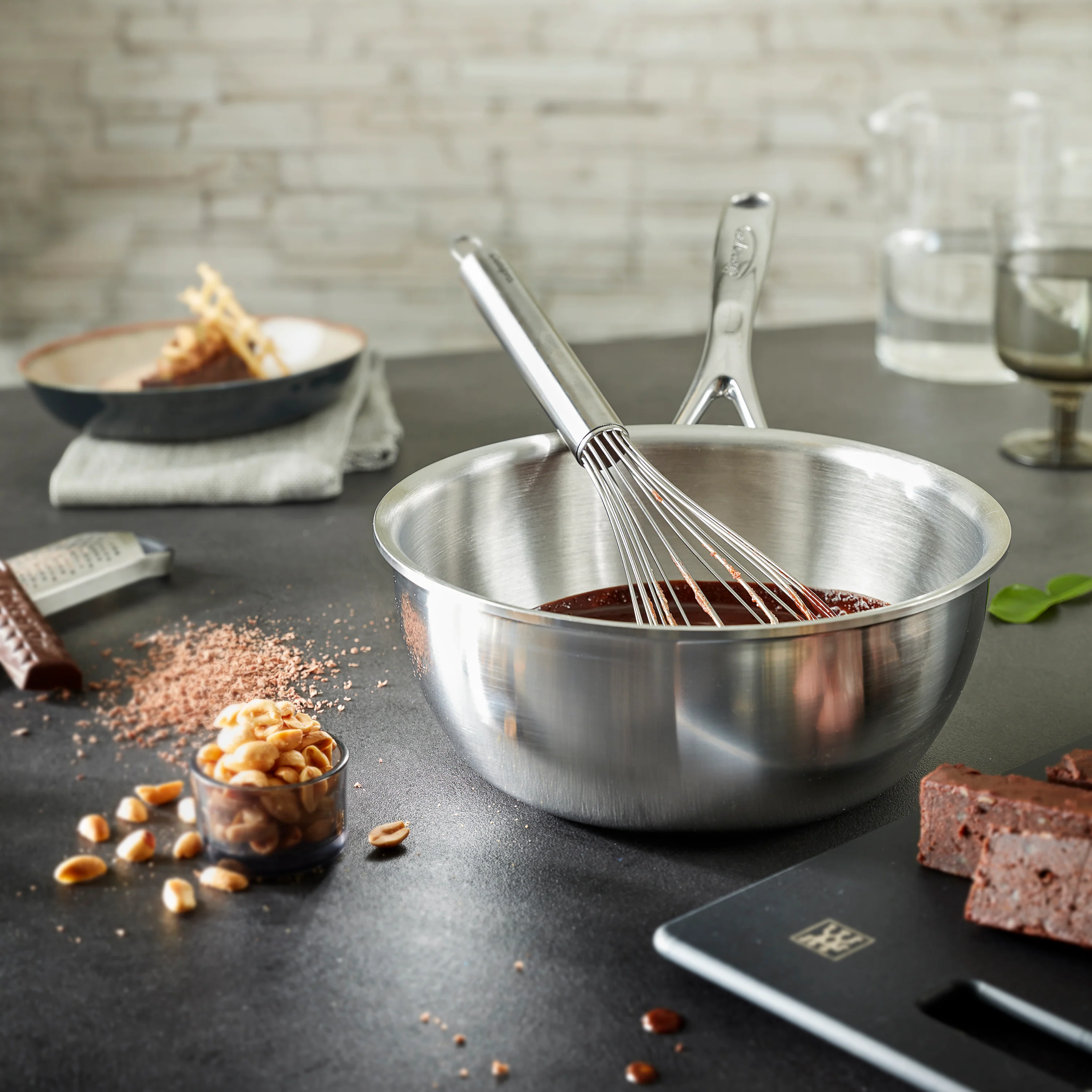 Demeyere Atlantis 3.5-quart Stainless Steel Saucier - Image 6