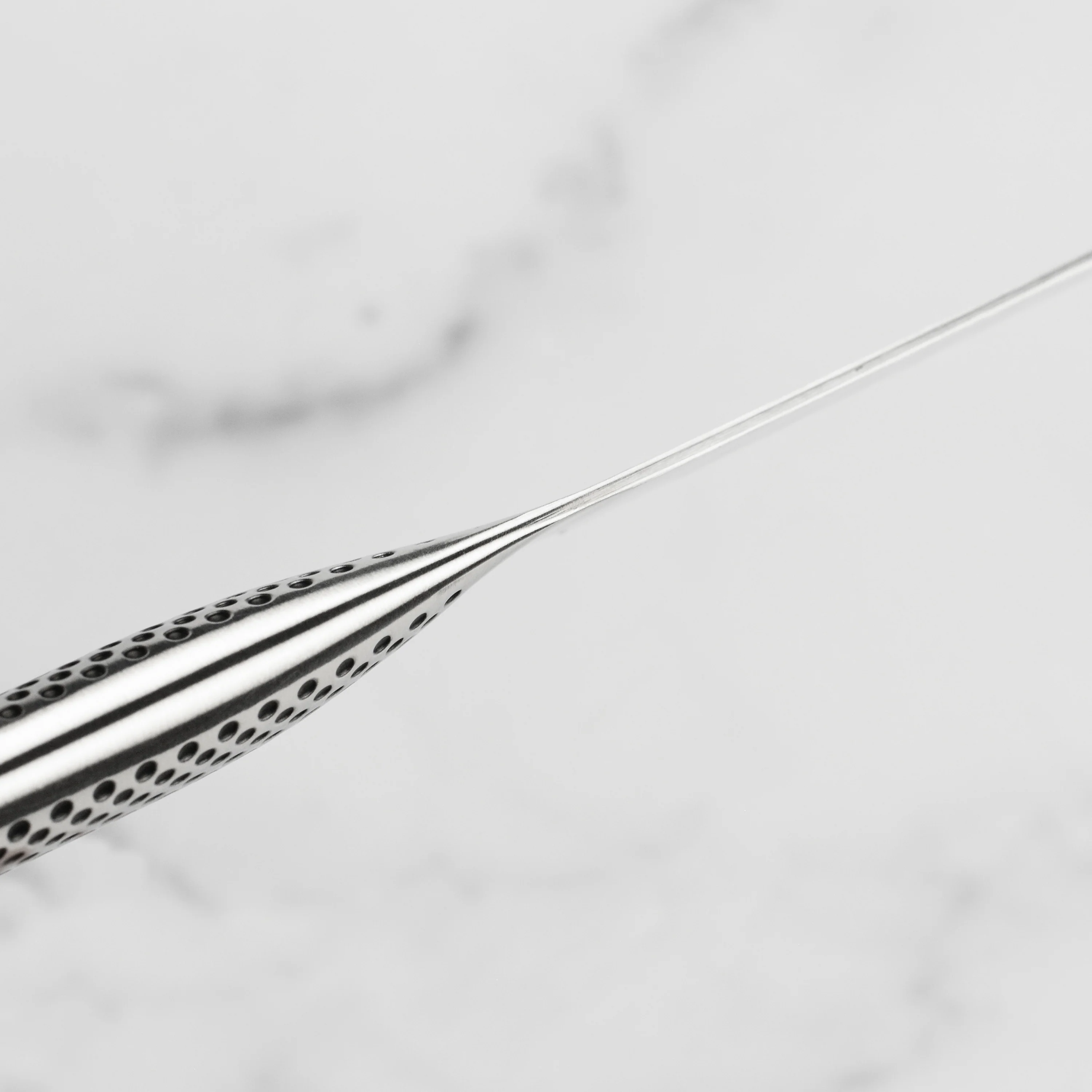 Global 8" Hollow Edge Carving Knife - Image 3