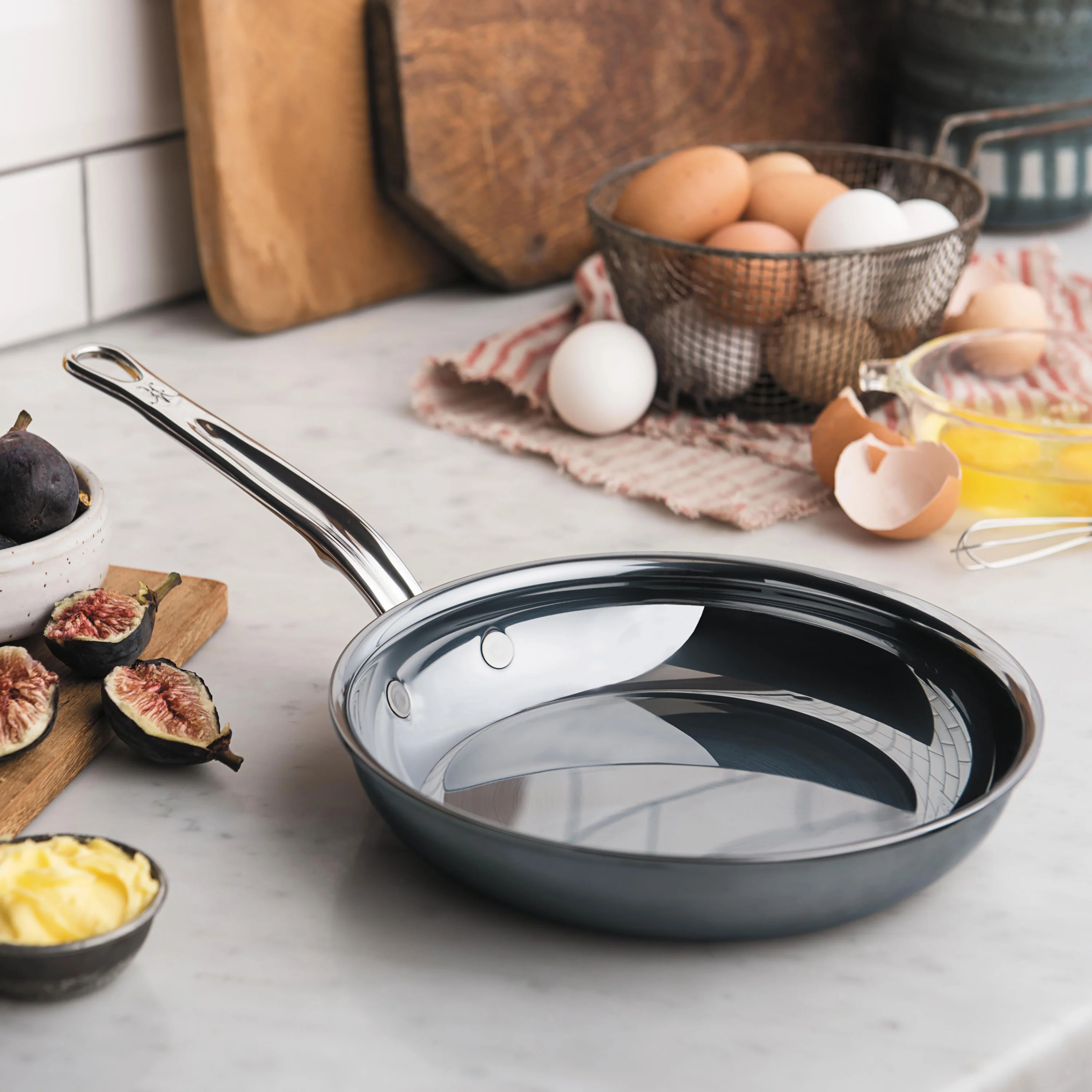 Hestan NanoBond 8.5" Titanium Stainless Steel Skillet - Image 3