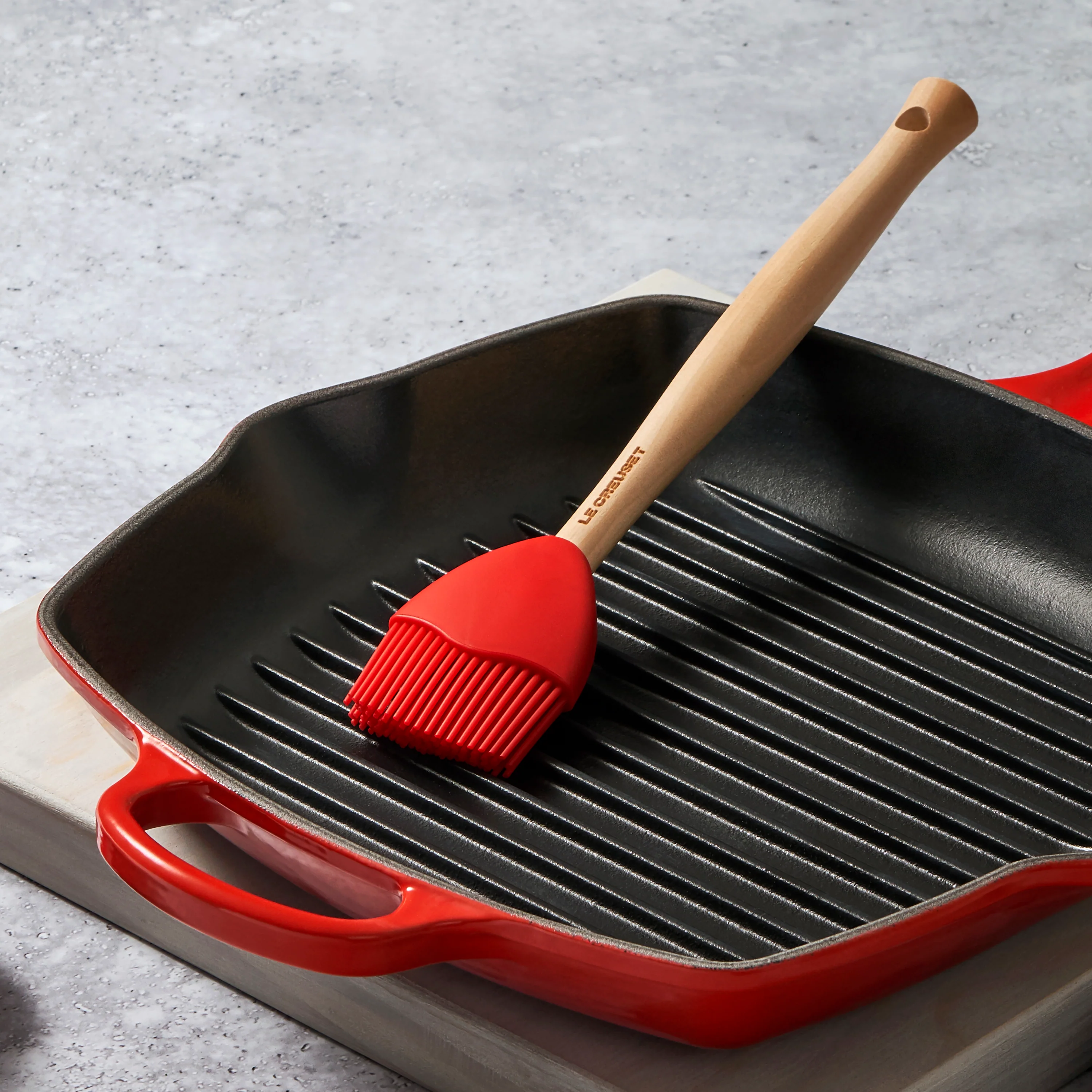 Le Creuset 5 Piece Cerise Silicone Utensil Set - Image 4