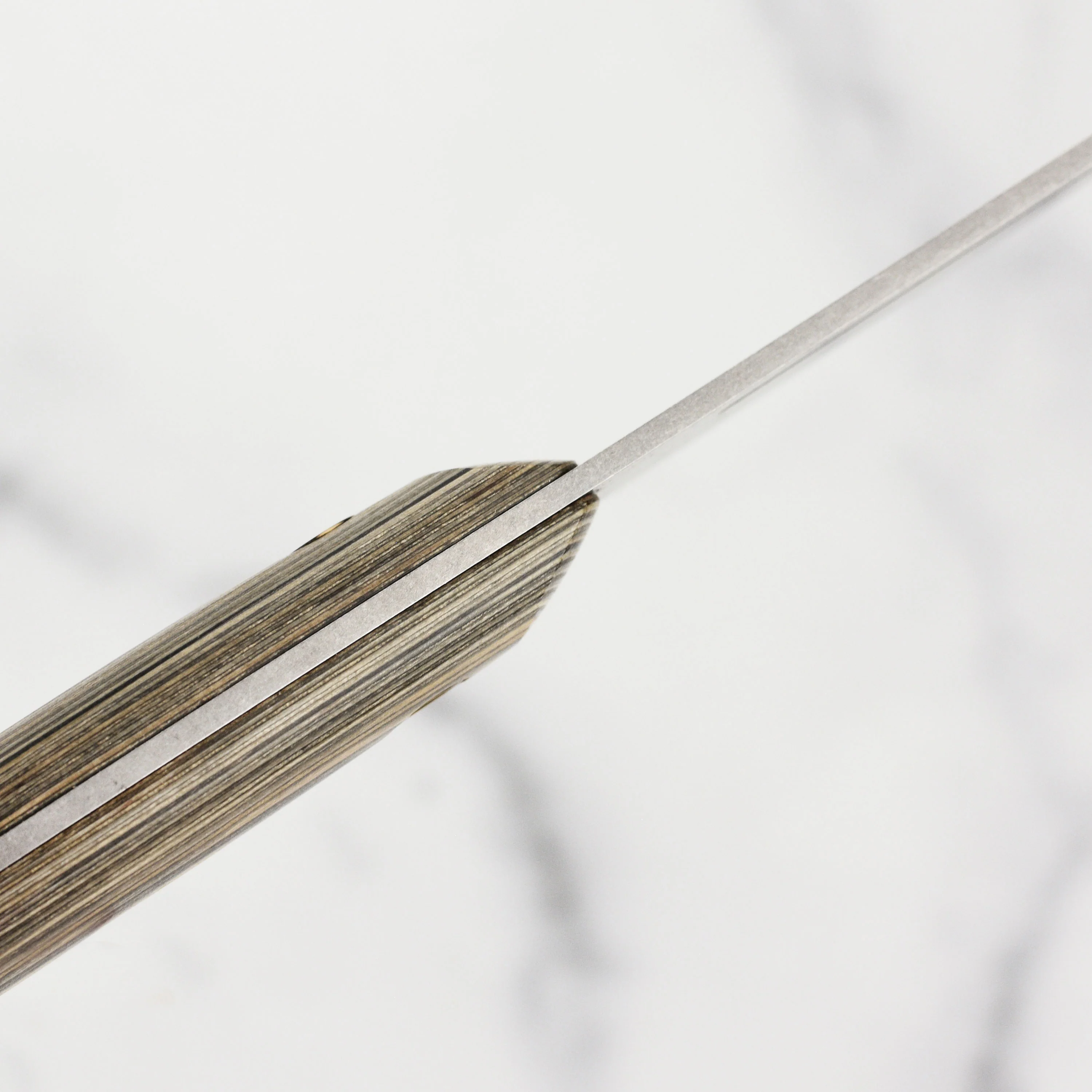 Messermeister Carbon 9" Bread Knife - Image 3
