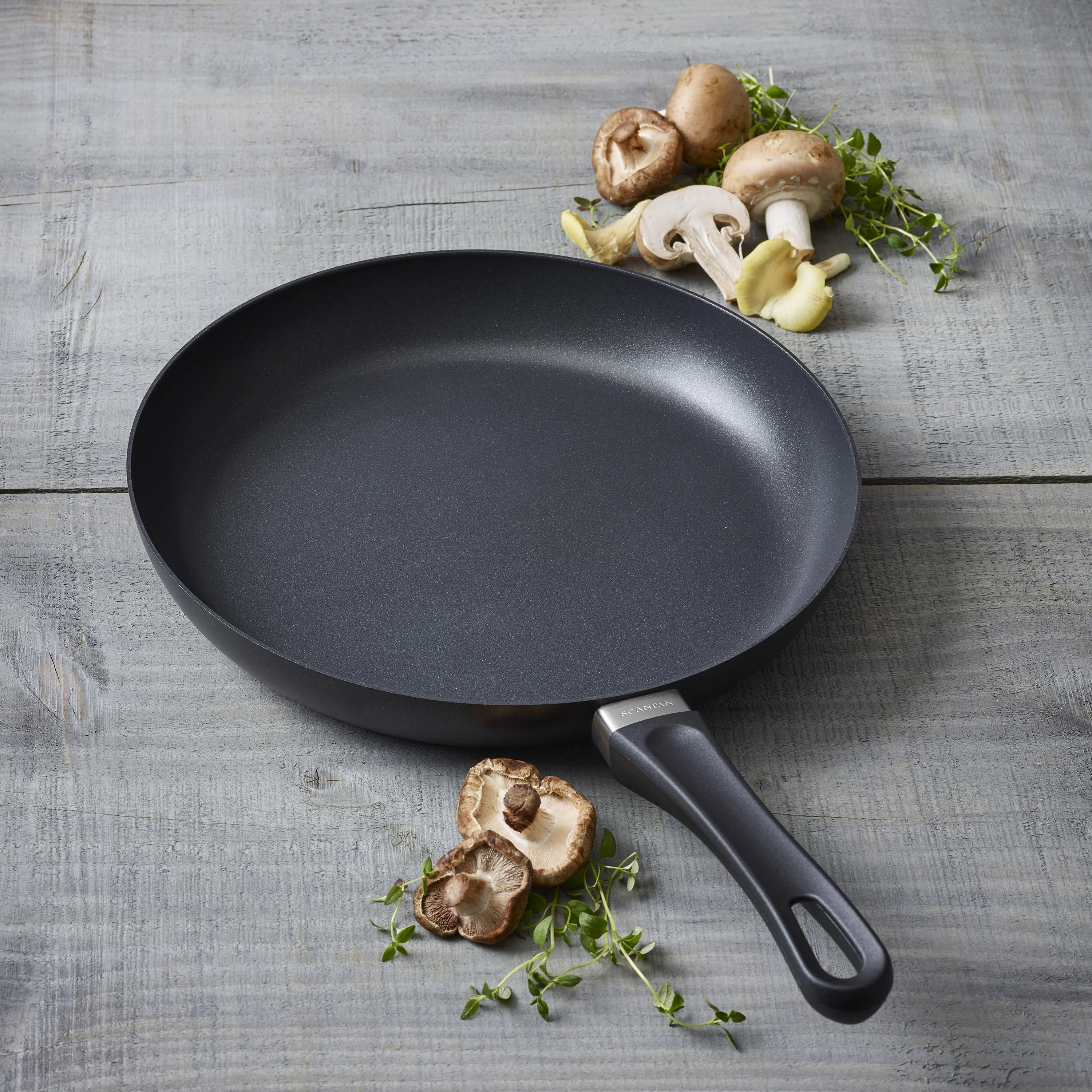 Scanpan Classic 8 & 10.25" Nonstick Fry Pan Set with Lids - Image 4
