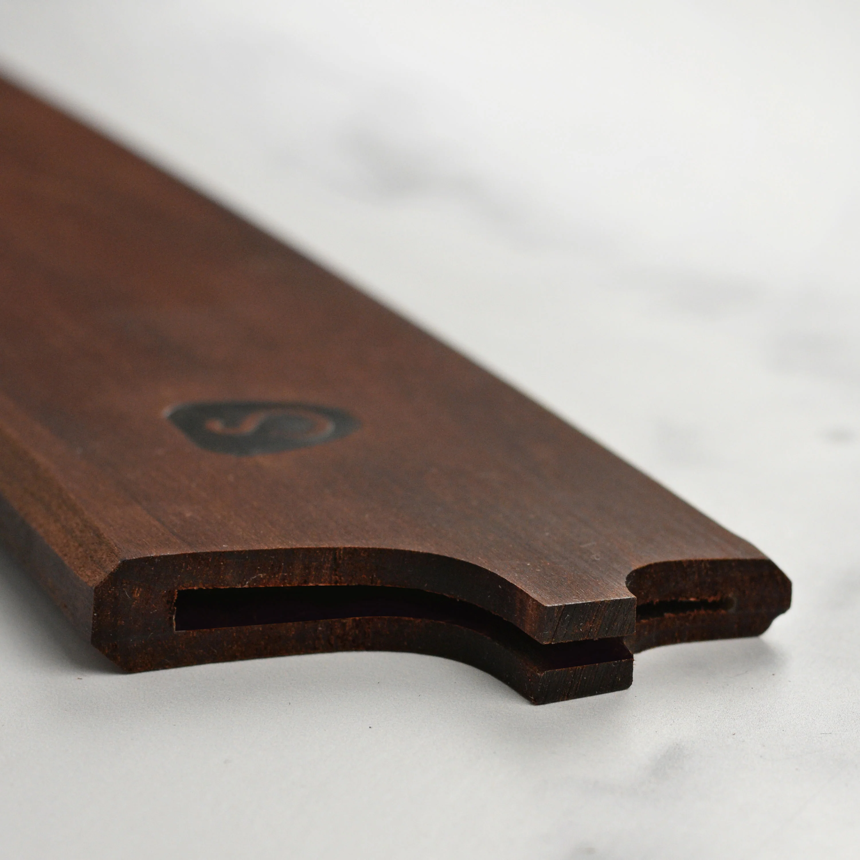 Steelport Oregon Maple Magnetic Sheath for 10" Bread & Slicing Knives - Image 3