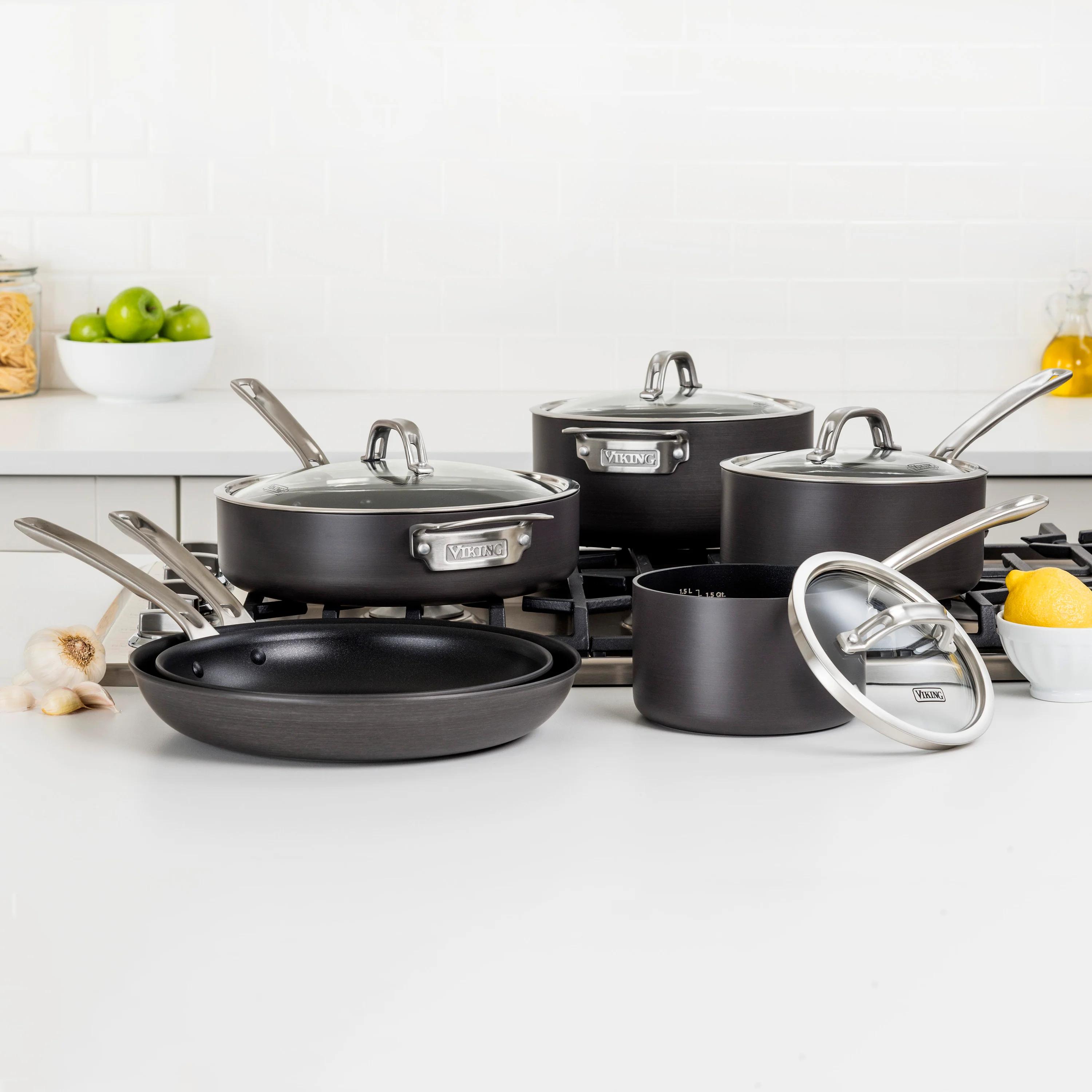 Viking Hard Anodized Nonstick 3 Piece Skillet Set - Image 4