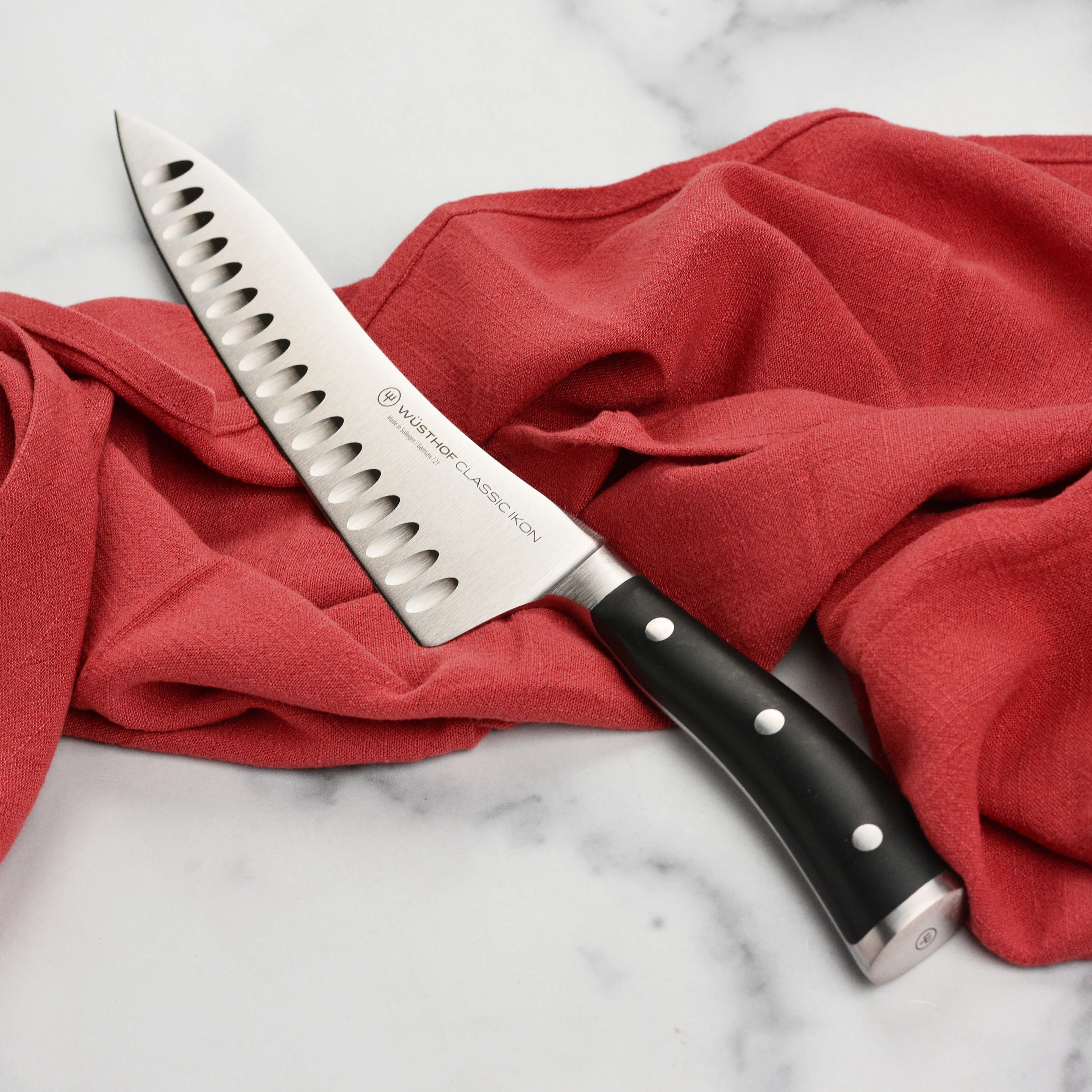 Wusthof Classic Ikon 8" Hollow Edge Wunder Knife - Image 5
