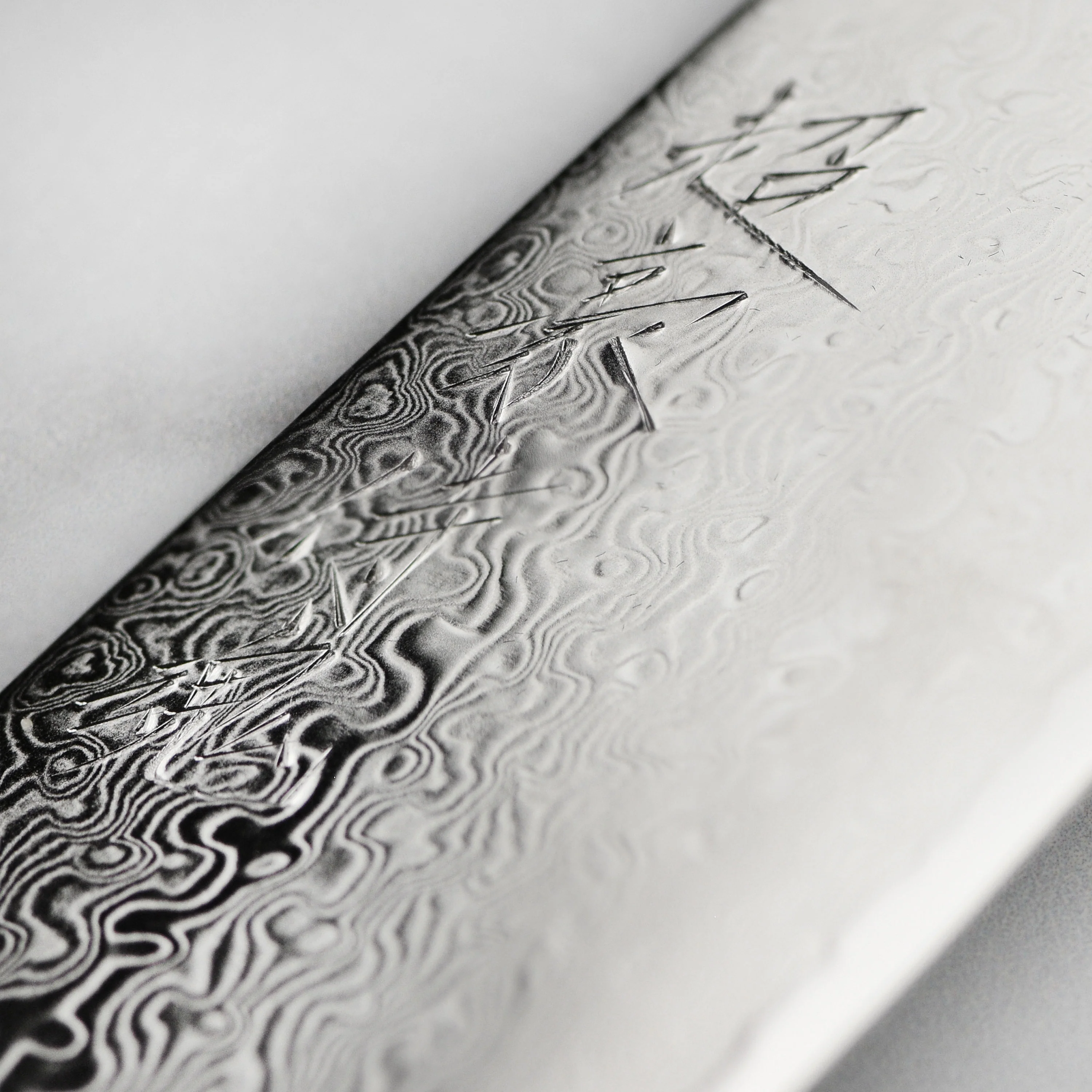 Yaxell Ypsilon SG2 6.5" Santoku Knife - Image 9